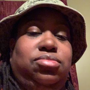 Meet your Posher, Patricia maria